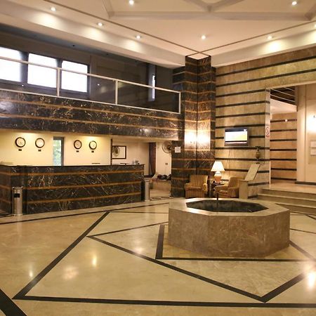 Carlton Tower Hotel Lahore Exterior foto
