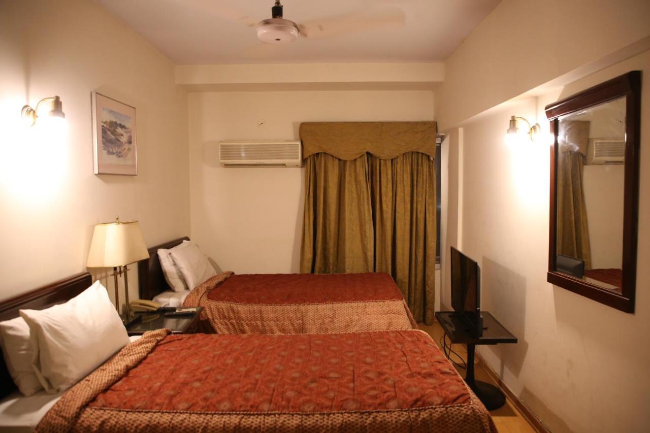 Carlton Tower Hotel Lahore Exterior foto